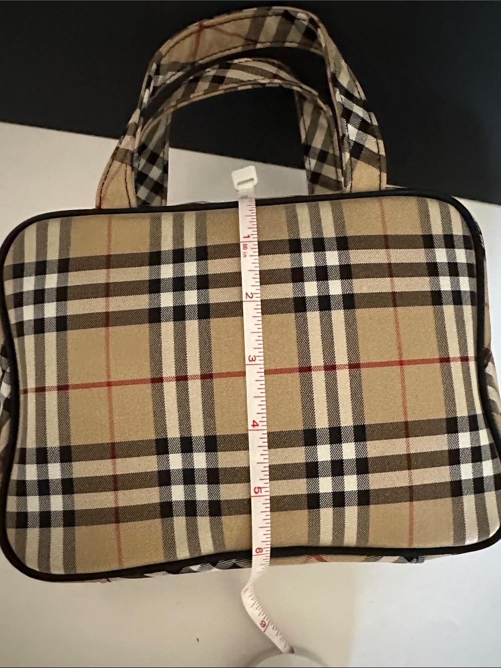 Burberrys Plaid Handheld Cosmetic Bag - Beige, Black, Red NWOT - Picture 8 of 9